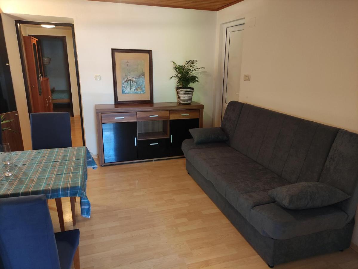 Apartment Valenta Poreč Exteriör bild