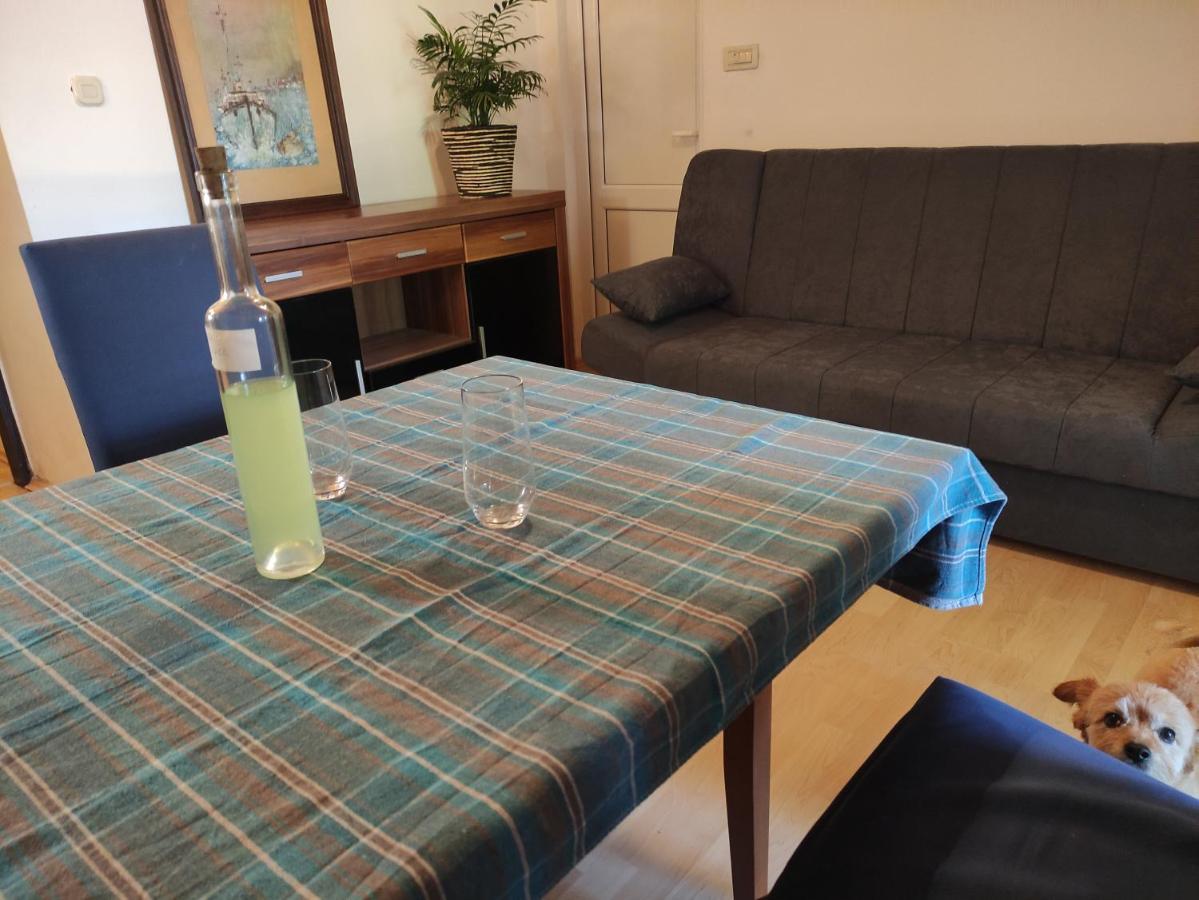 Apartment Valenta Poreč Exteriör bild