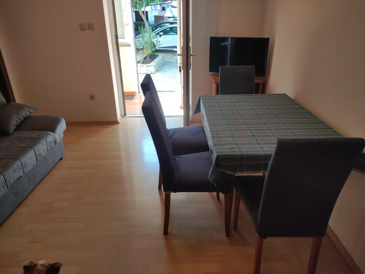 Apartment Valenta Poreč Exteriör bild